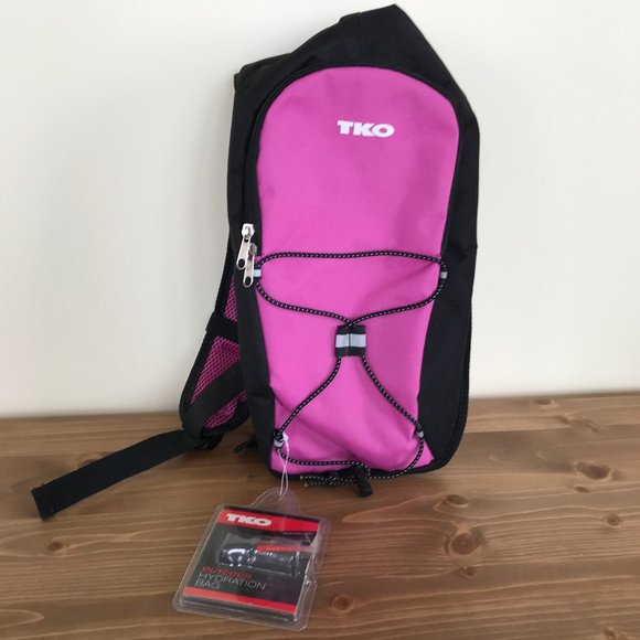 TKO Outdoor Hydration Backpack Hiking Running Bag NO BLADDER Onyx/Wildberry - Picture 5 of 5